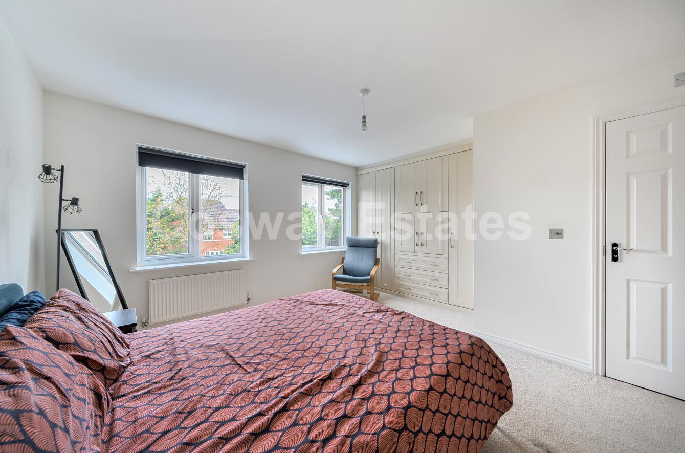 Bampton Drive, Mill Hill, NW7, London